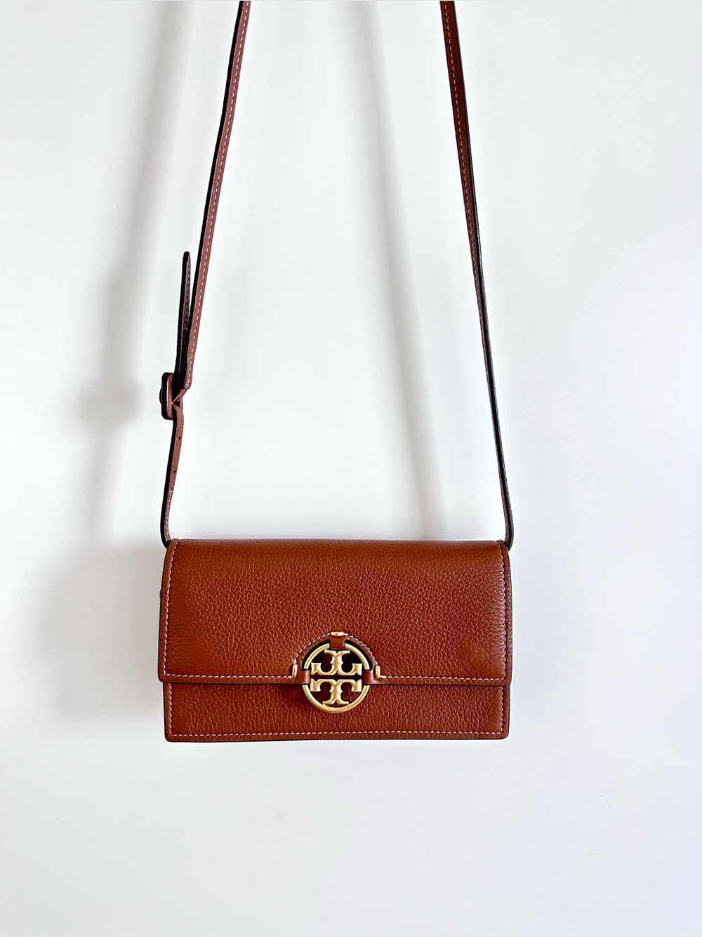 Tory Burch Miller Leather Crossbody in Light Umber Brown